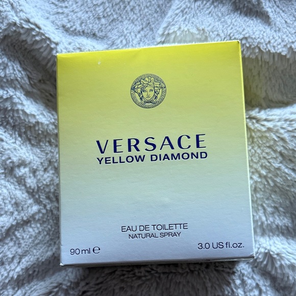 Versace Other - Versace Yellow Diamond Eau de Toilette Box - Yellow & White